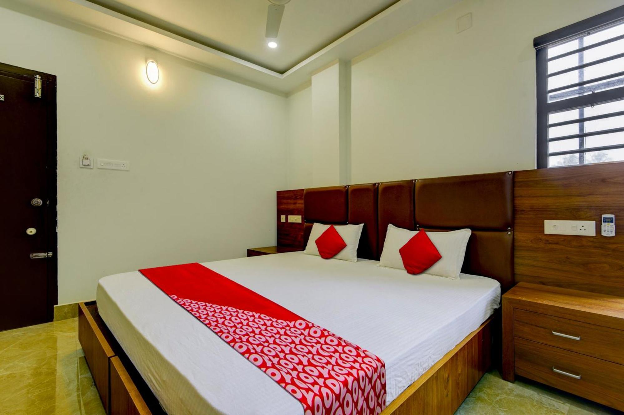 Hotel O Royal Tower Lodge Etakkare Luaran gambar