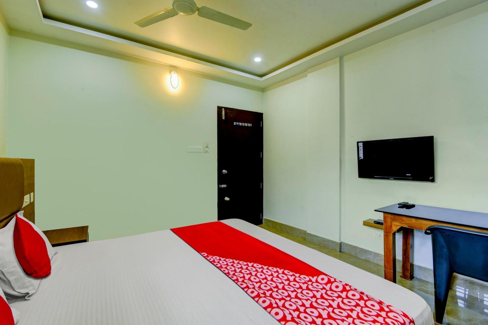 Hotel O Royal Tower Lodge Etakkare Luaran gambar